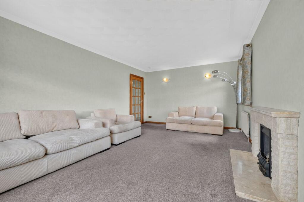 House in Kilmarnock, East Ayrshire - View 4