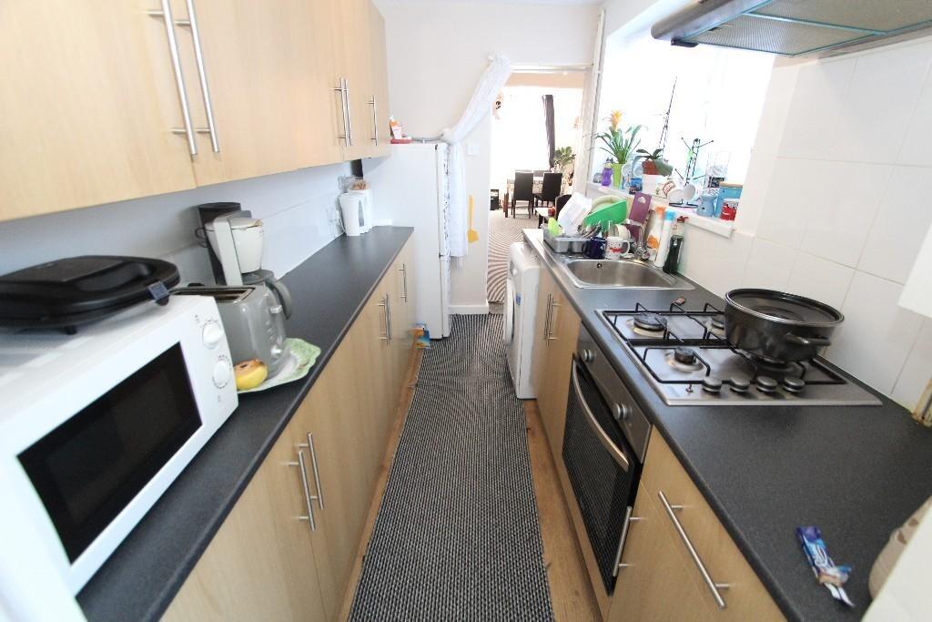Factory Road, Northfleet, Gravesend, Kent, DA11 photo 4