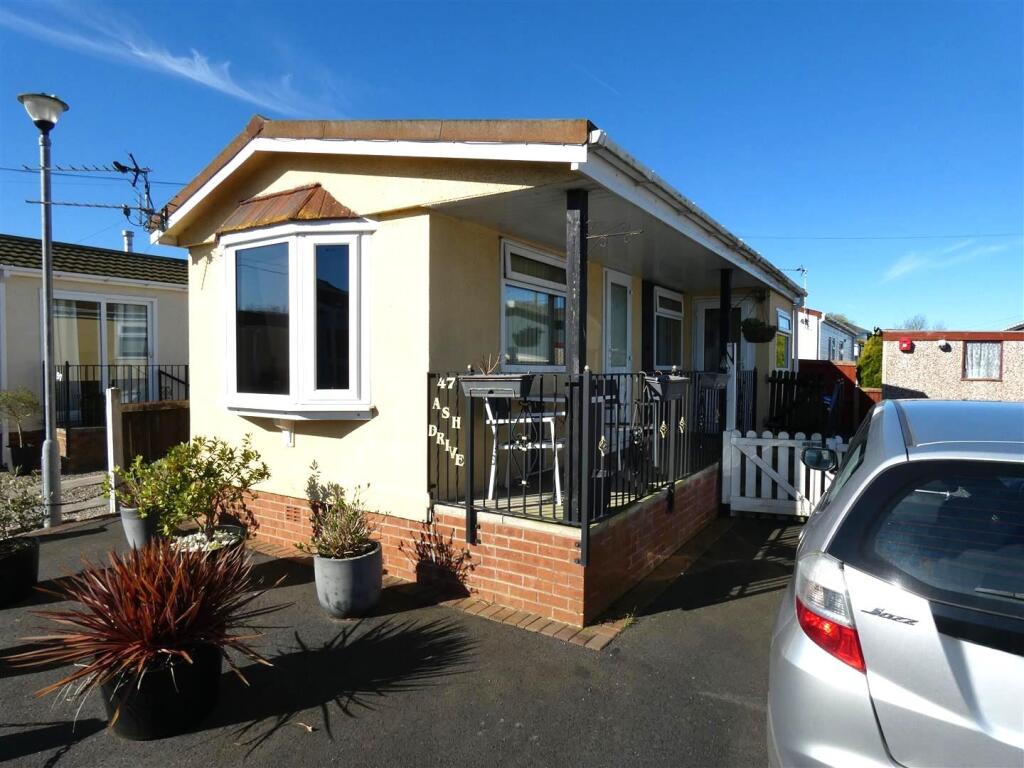 Main image of property: Ash Drive, Lamaleach Park, Freckleton, PR4 1DY
