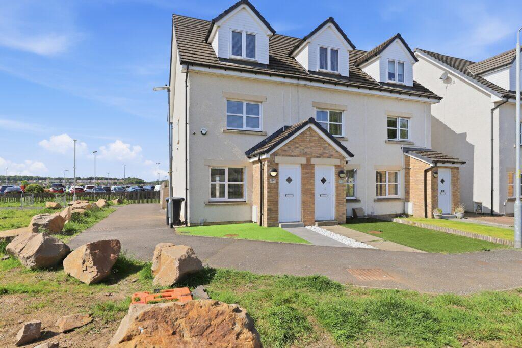 Caledonia Street, Dalmuir - View 2