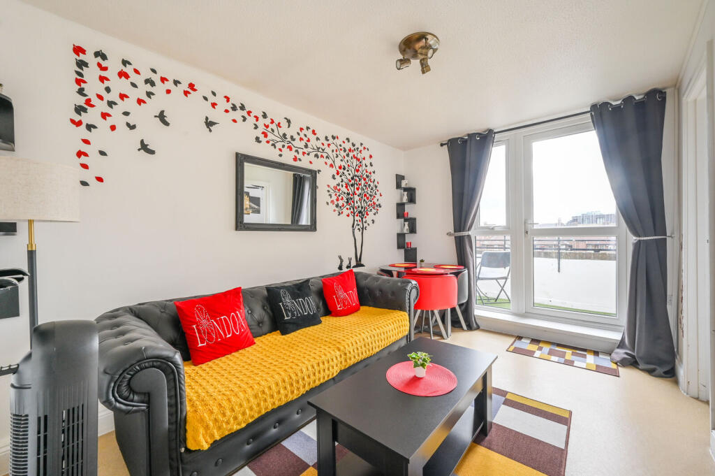Apartment in London - View 2