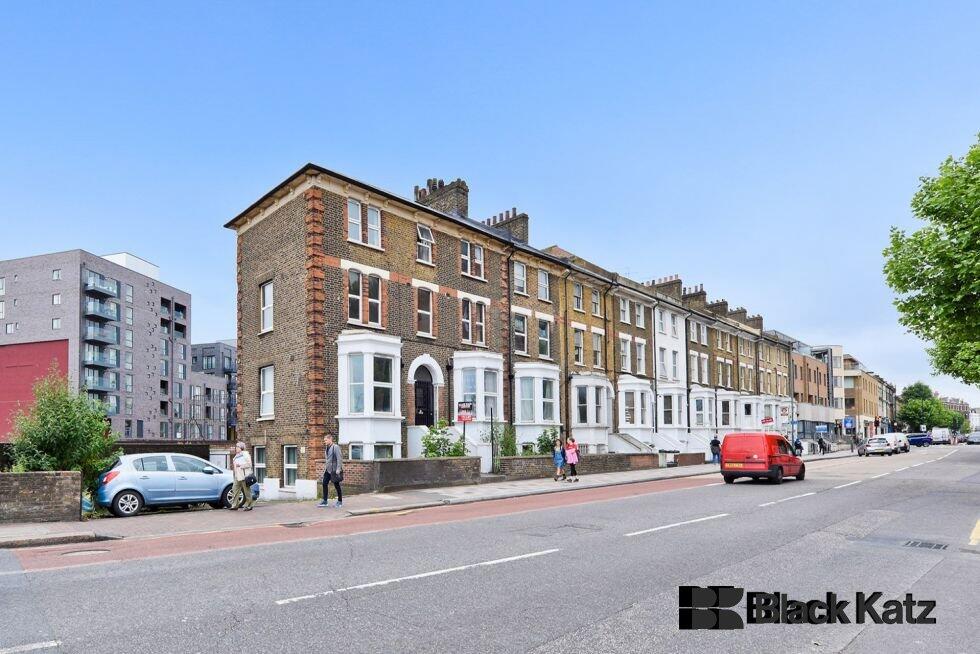 Main image of property: St John's Hill, Clapham Junction SW11