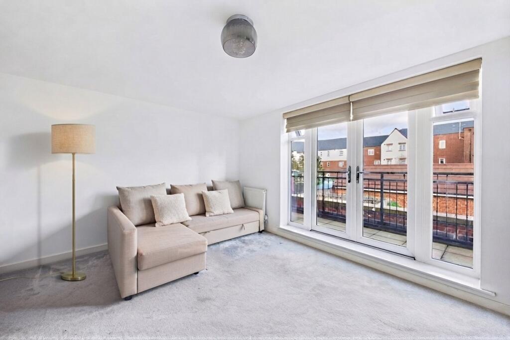 House in Reading - View 5