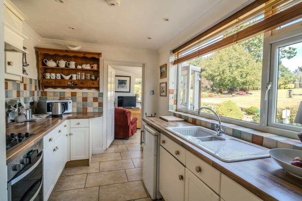 House in Wychavon, Church Lench - View 5
