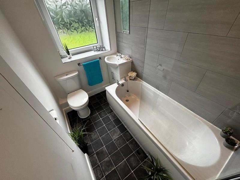 Apartment in Leeds - More
