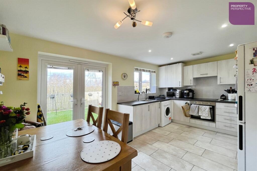 Park Gate Close, BB12 - View 4