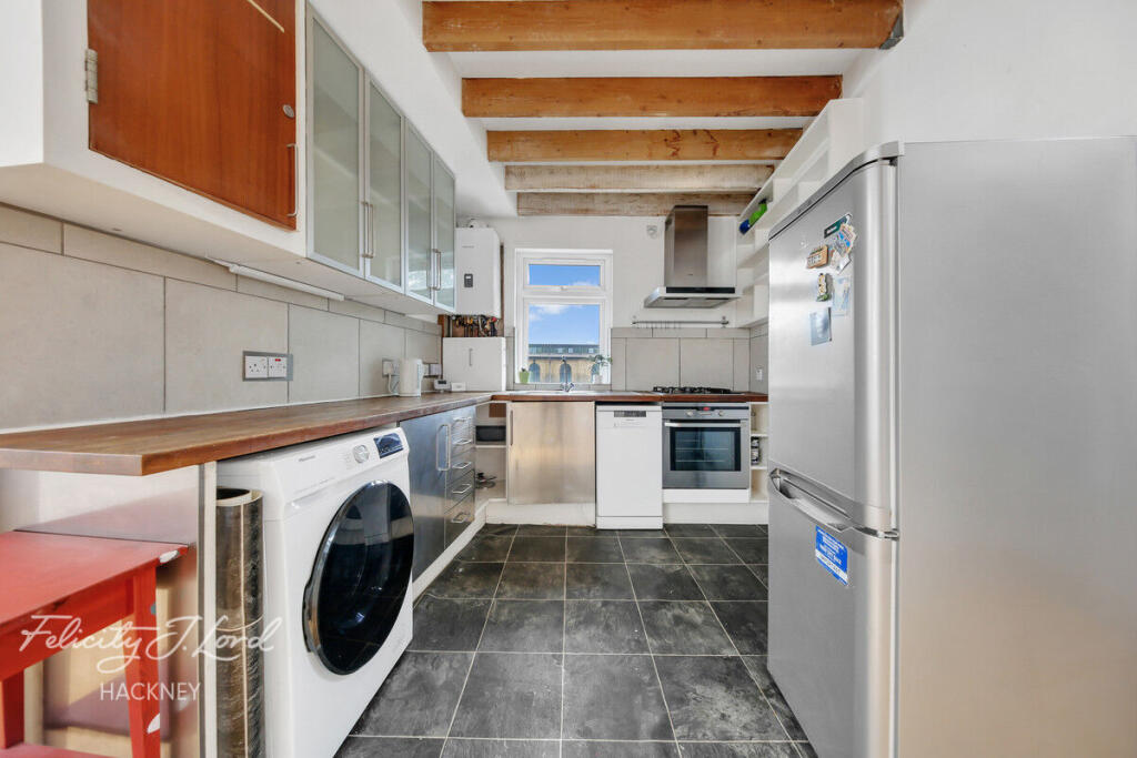 Apartment in London - View 5