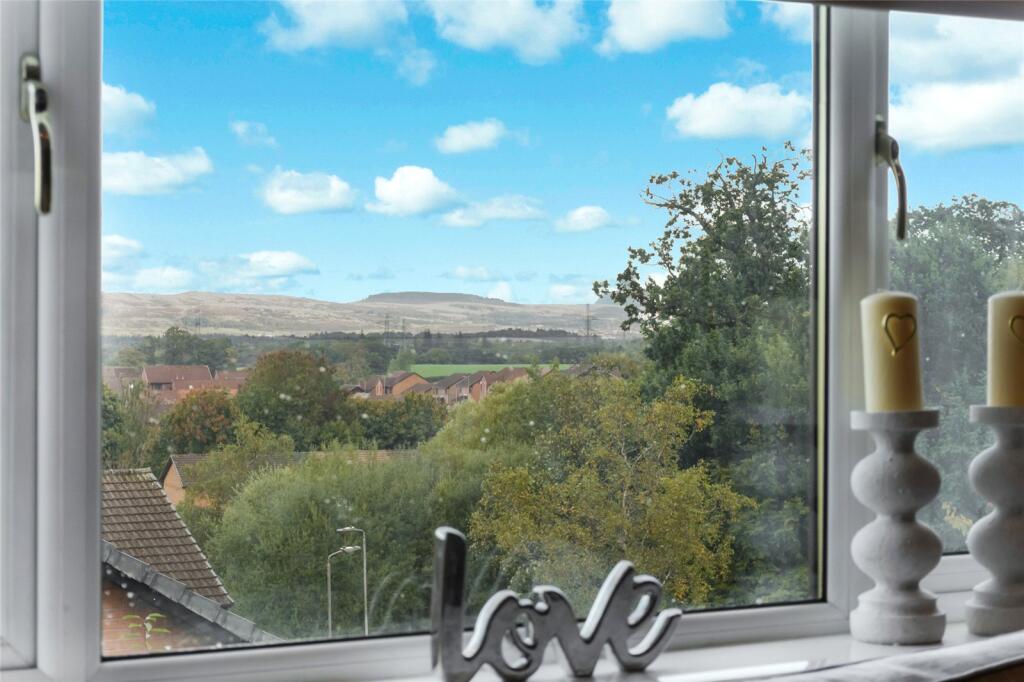 House in Brookfield, Craigends, Renfrewshire - View 5
