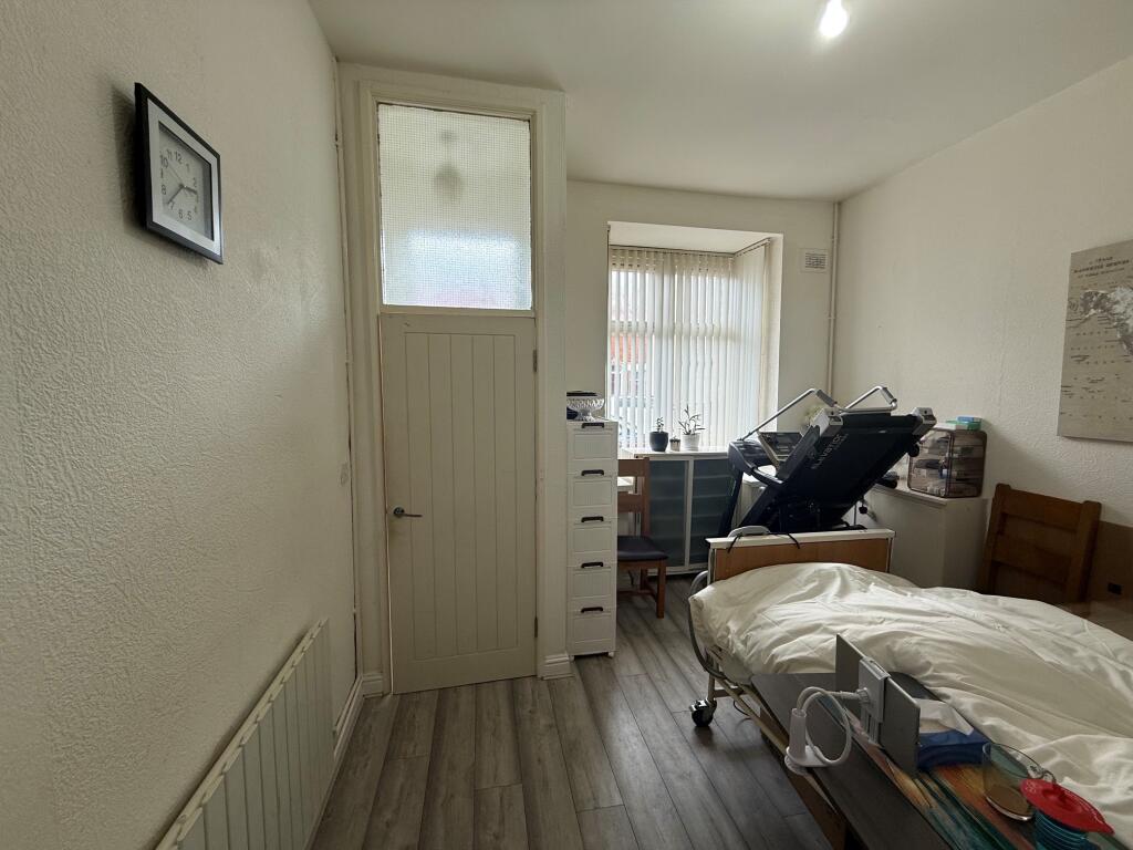 House in Birmingham, West Midlands - View 2