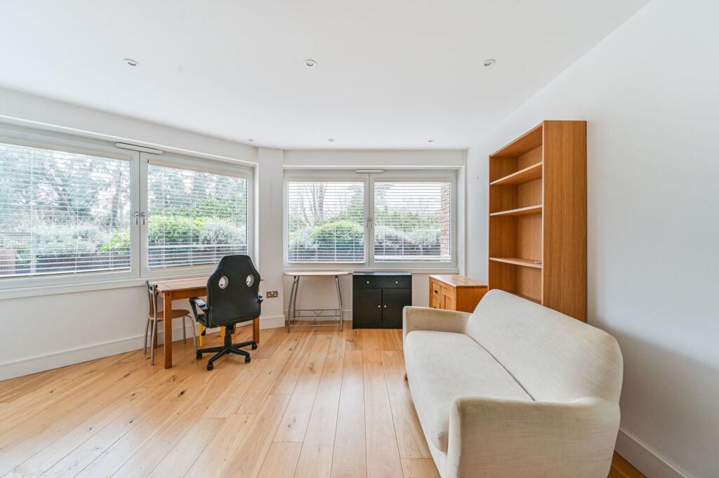 Apartment in London - View 2