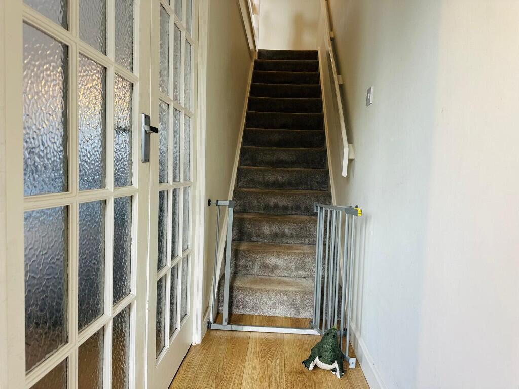 Springfield Gardens, DEANSHANGER MK19 photo 2