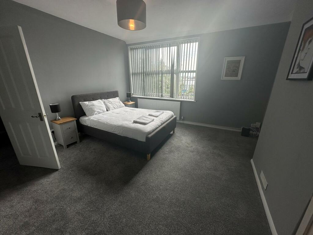 Apartment in Hove, Aldrington - More