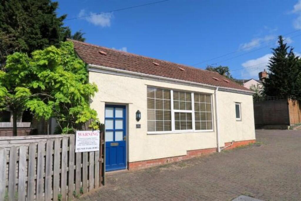 House in Taunton - View 5