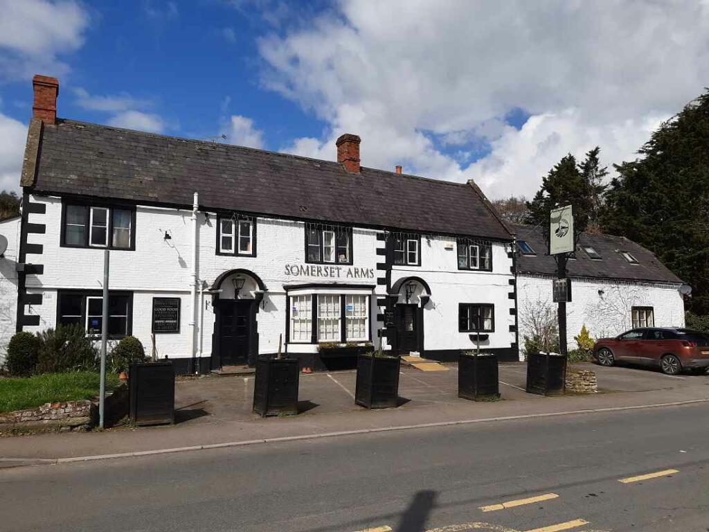 W-319896 - Somerset Arms, High Street, Semington BA14 6JR