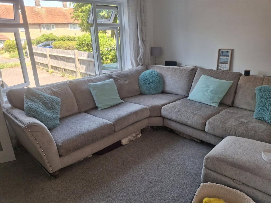 Pulborough Avenue, Eastbourne, East Sussex photo 2