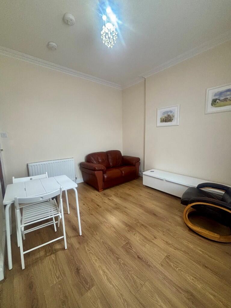 Apartment in Kirkcaldy - View 5