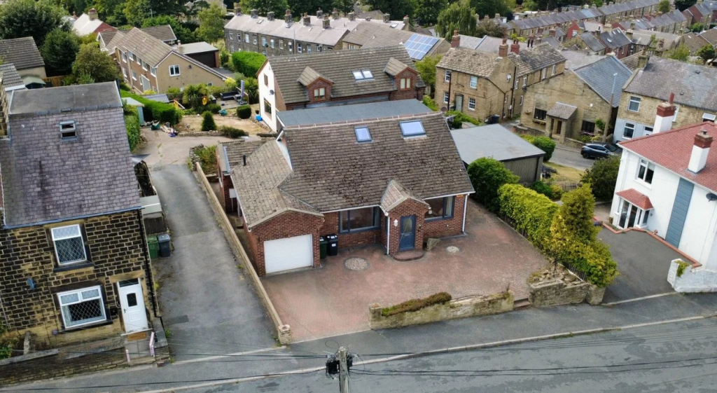 Main image of property: Cliffe Street, Clayton West, Huddersfield, HD8 9NR