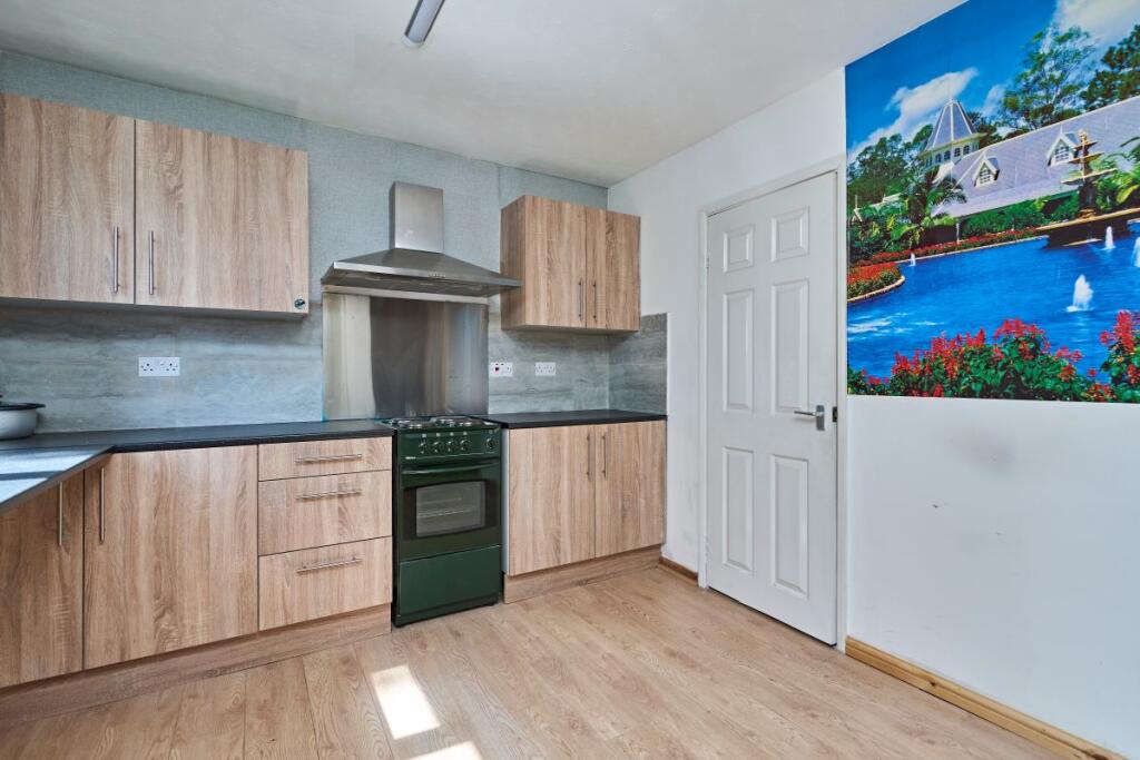 26 Beechwood Court, Turner Street, Birmingham, B11 1XQ photo 3
