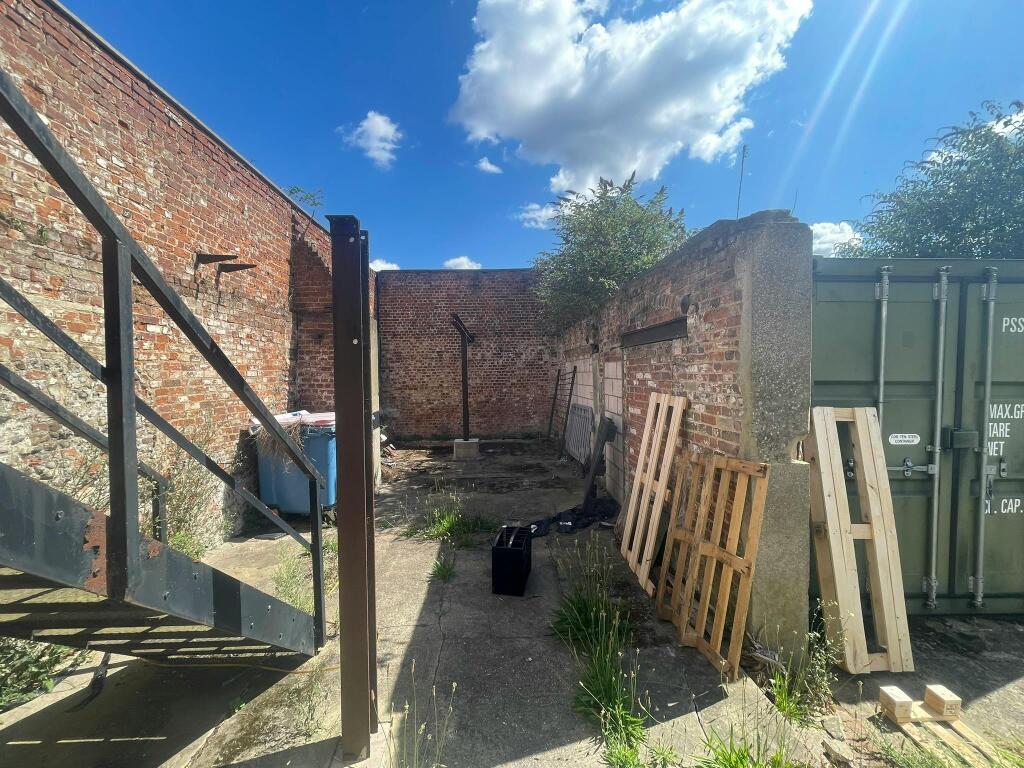 Image 10