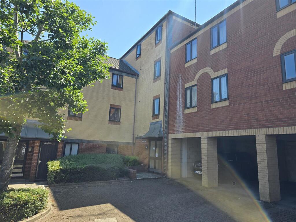 Main image of property: Crates Close, Kingswood, Bristol