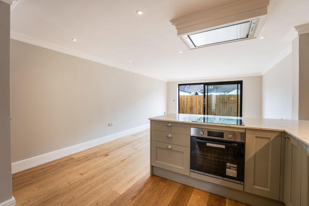 House in Salisbury - View 5
