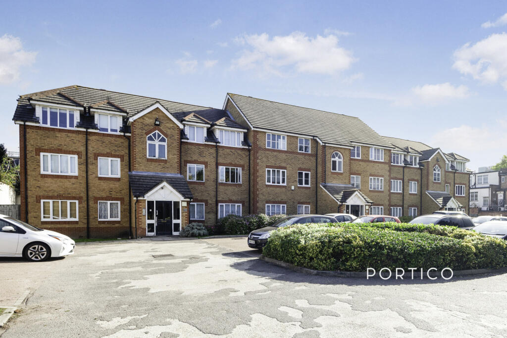 Main image of property: Gillards Mews, London, E17