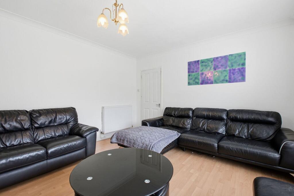 House in Paisley, Renfrewshire - View 5