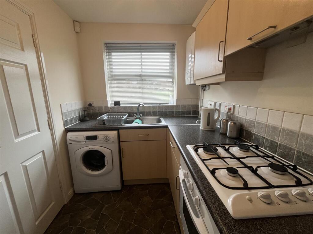 Churn Drive, Bradford photo 5