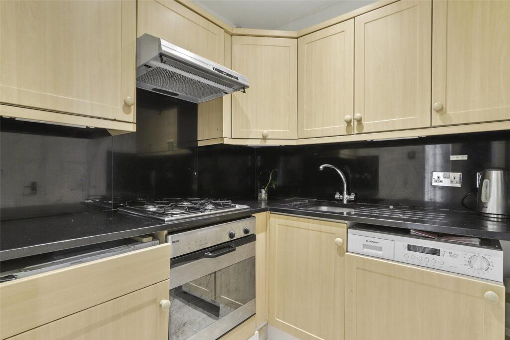Apartment in London, St. John's Wood - View 2