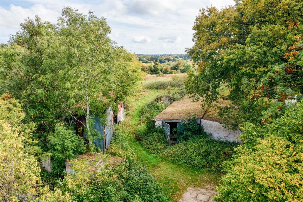 Shepherds Green, Rotherfield Greys, Henley-On-Thames - View 2