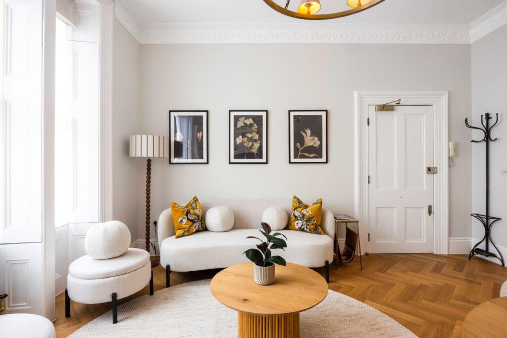 Apartment in London - View 2