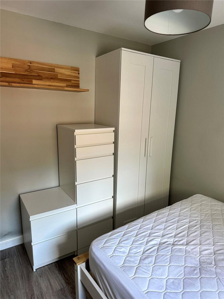 5 bedroom apartment for rent