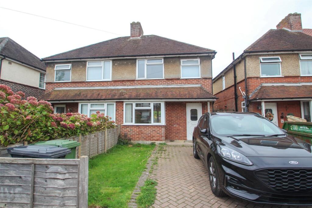 Main image of property: Cliffe Avenue, HAMBLE, SO31