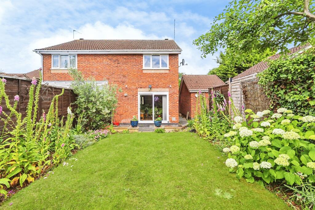 House in Northampton, West Hunsbury - View 3