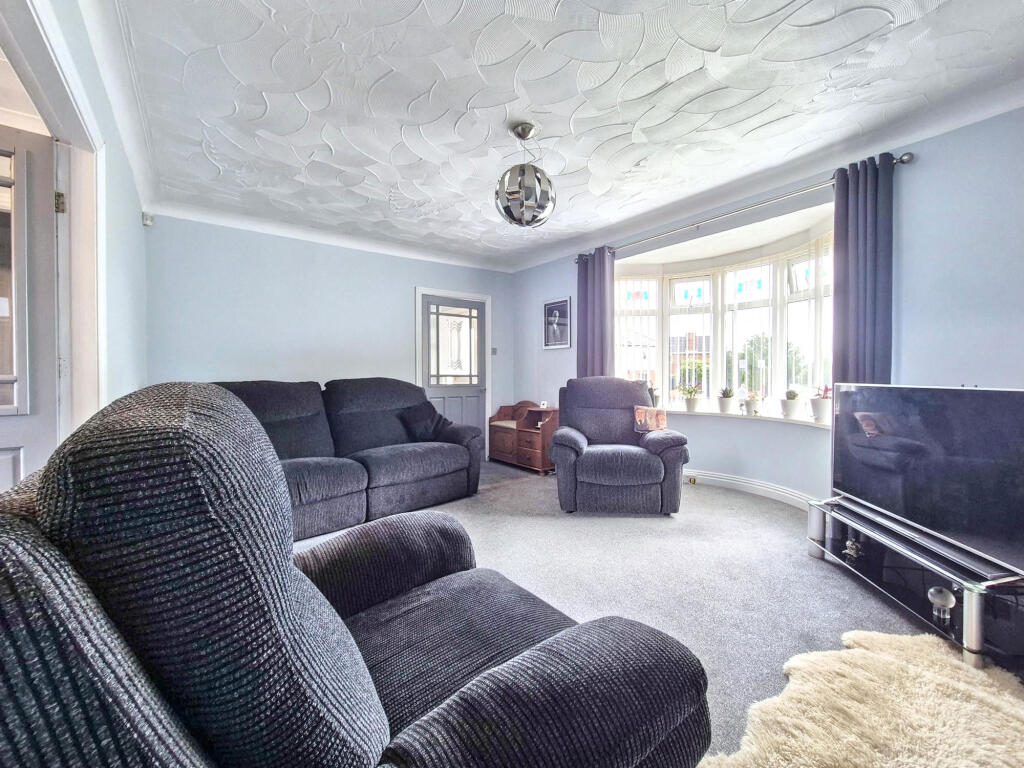 House in South Tyneside, North East - More