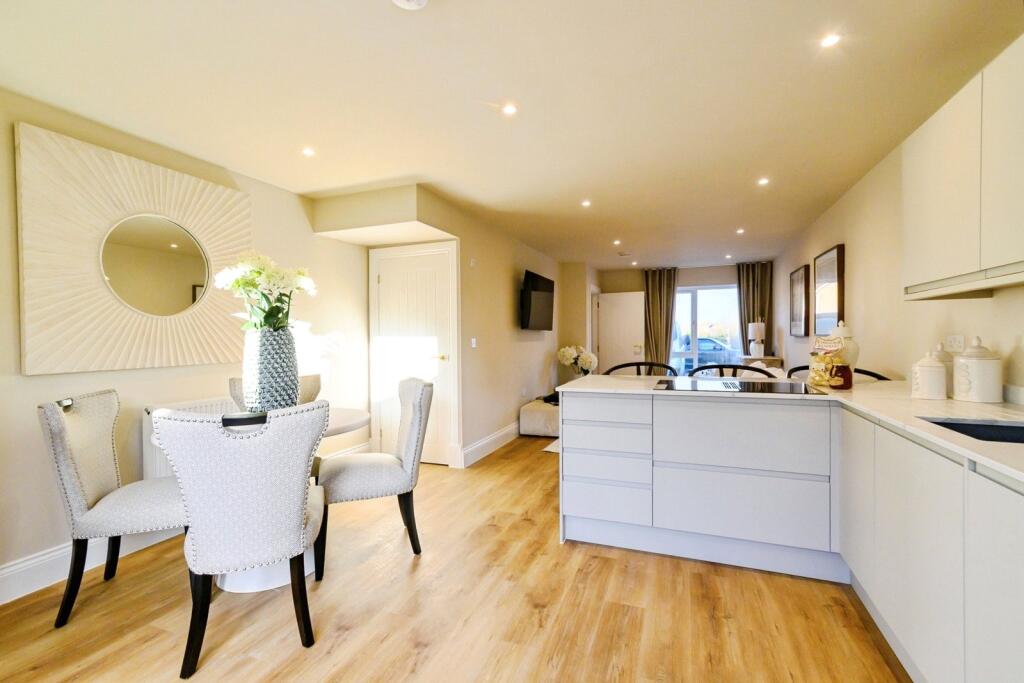 St Johns Road, Mosley Common, Worsley, M28 photo 4