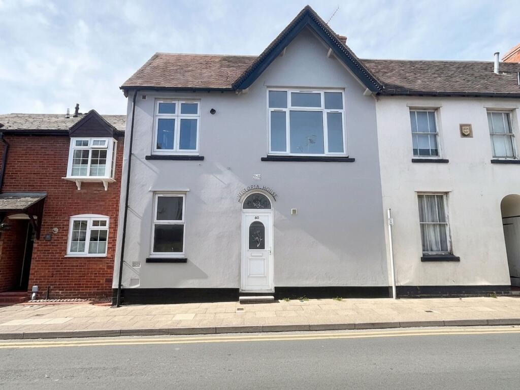 Main image of property: High Street, Bidford-On-Avon, B50
