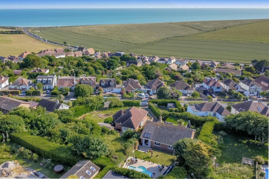 Ainsworth Avenue, Ovingdean photo 4