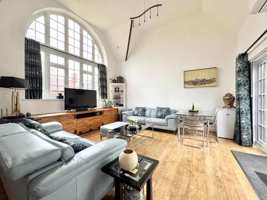 Main image of property: The Courtyard, Liscombe Park, Soulbury, LU7