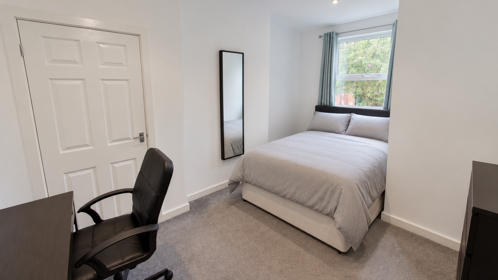 House in Leeds, Beckett Park, Burley - View 5