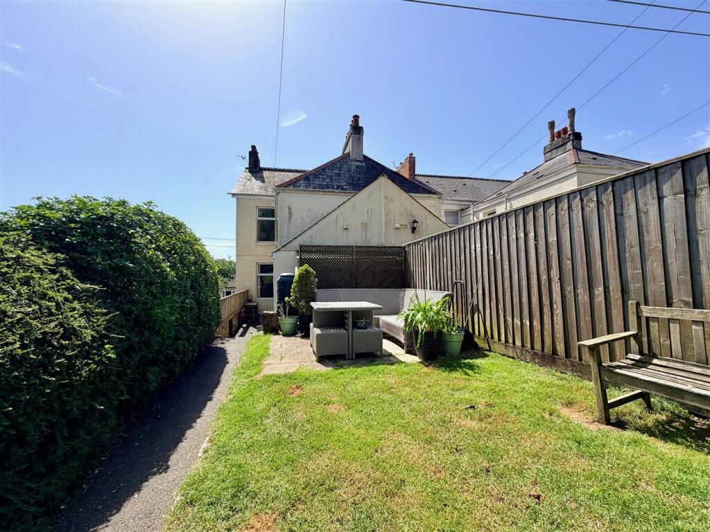 House in Plymouth, Staddiscombe - View 2