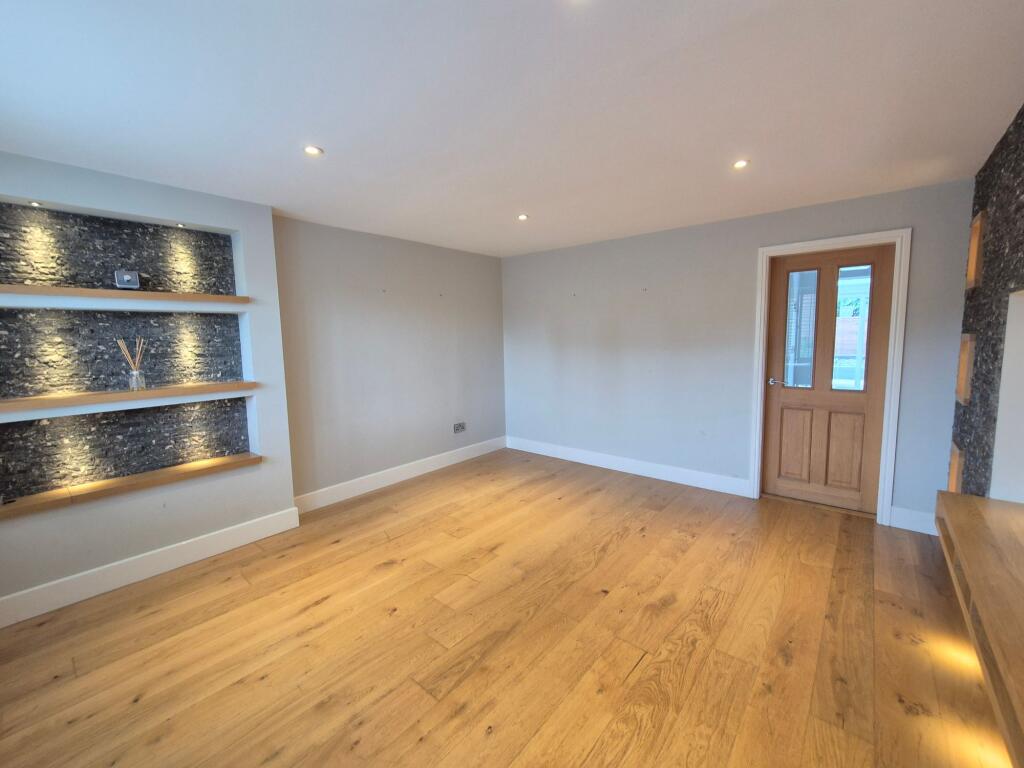 House in North West Leicestershire, Ellistown and Battleflat - More
