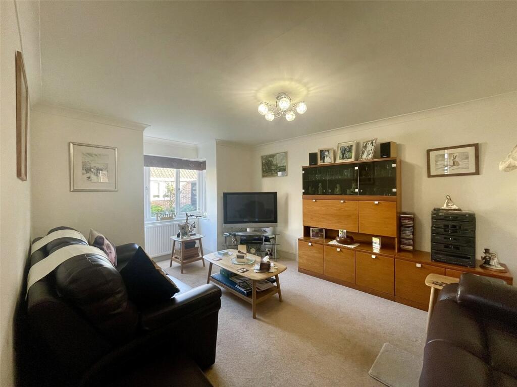 Orchard Close, EYE, Suffolk, IP23 photo 4
