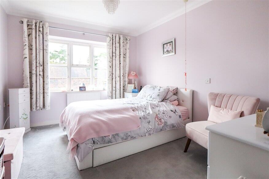 Additional image 5 of Sun Lane, Harpenden, AL5