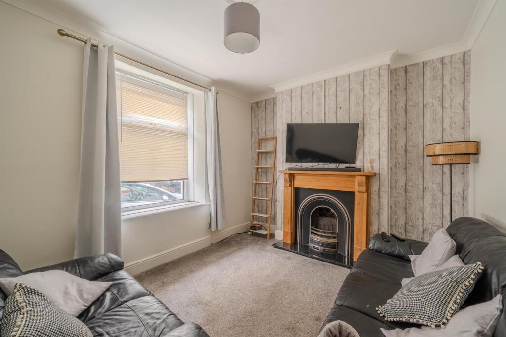 House in Pontypool, Sebastopol, Panteg - View 3