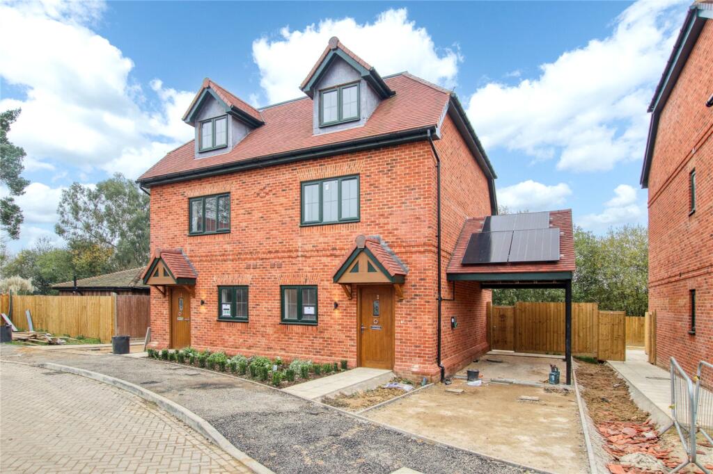 3-bed semi-detached on London Road, Binfield, Bracknell, Berkshire, RG42, £575,000