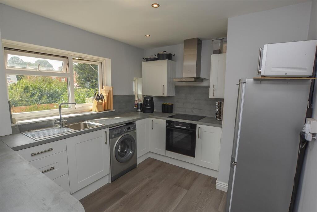 Apartment in Brentwood, Shenfield - View 4