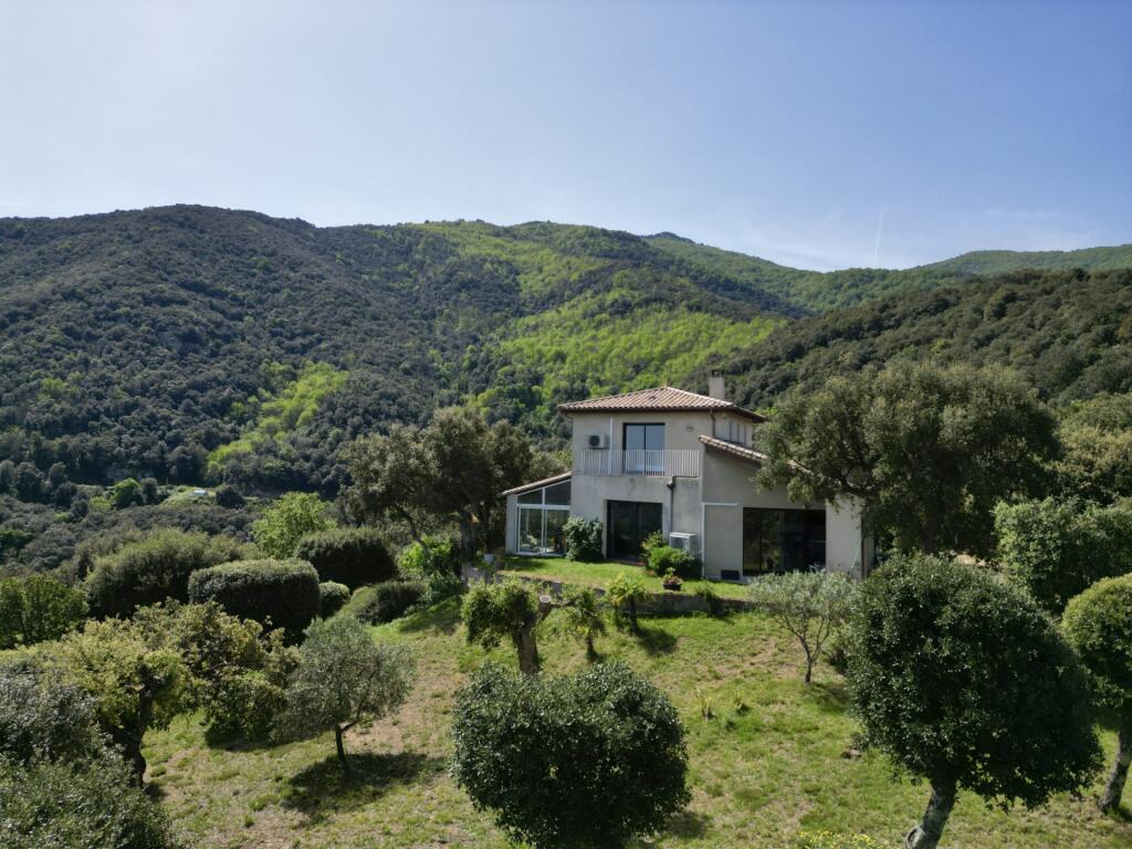 Main image of property: 66740 laroque-des-alberes
