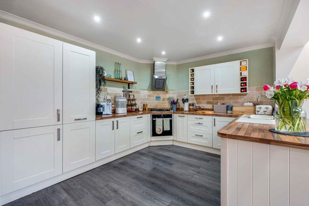 West Crescent Broughton, Preston PR3 5JY - View 5