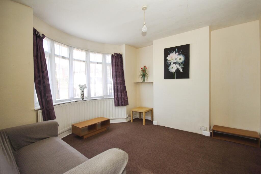 House in Leamington Spa, Sydenham, Royal Leamington Spa - View 2